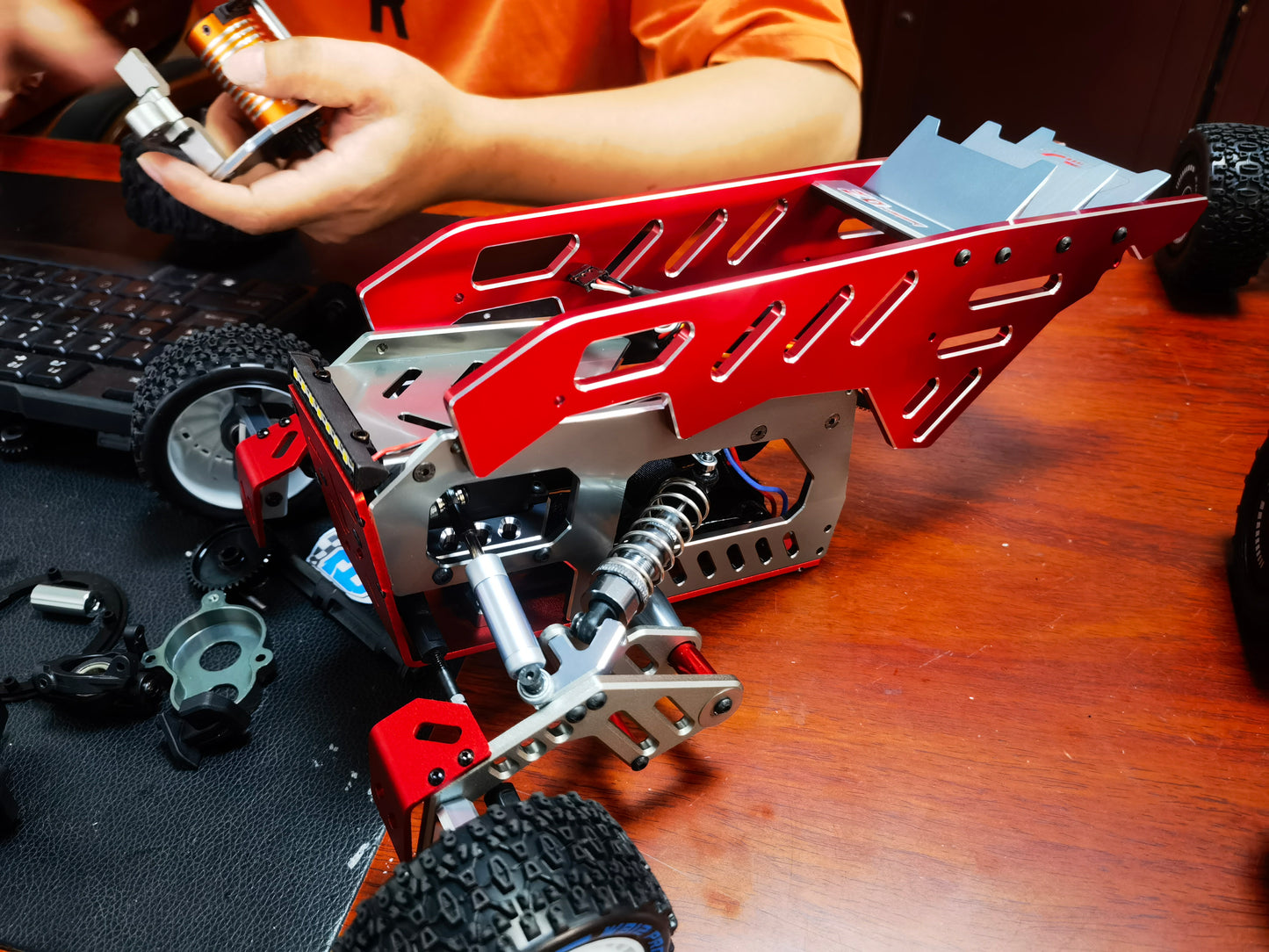 Dikavey 1:12 Inverted Three-Wheel Rc Car, Equipped with 2845 3600kv Brushless Motor, RTR Version